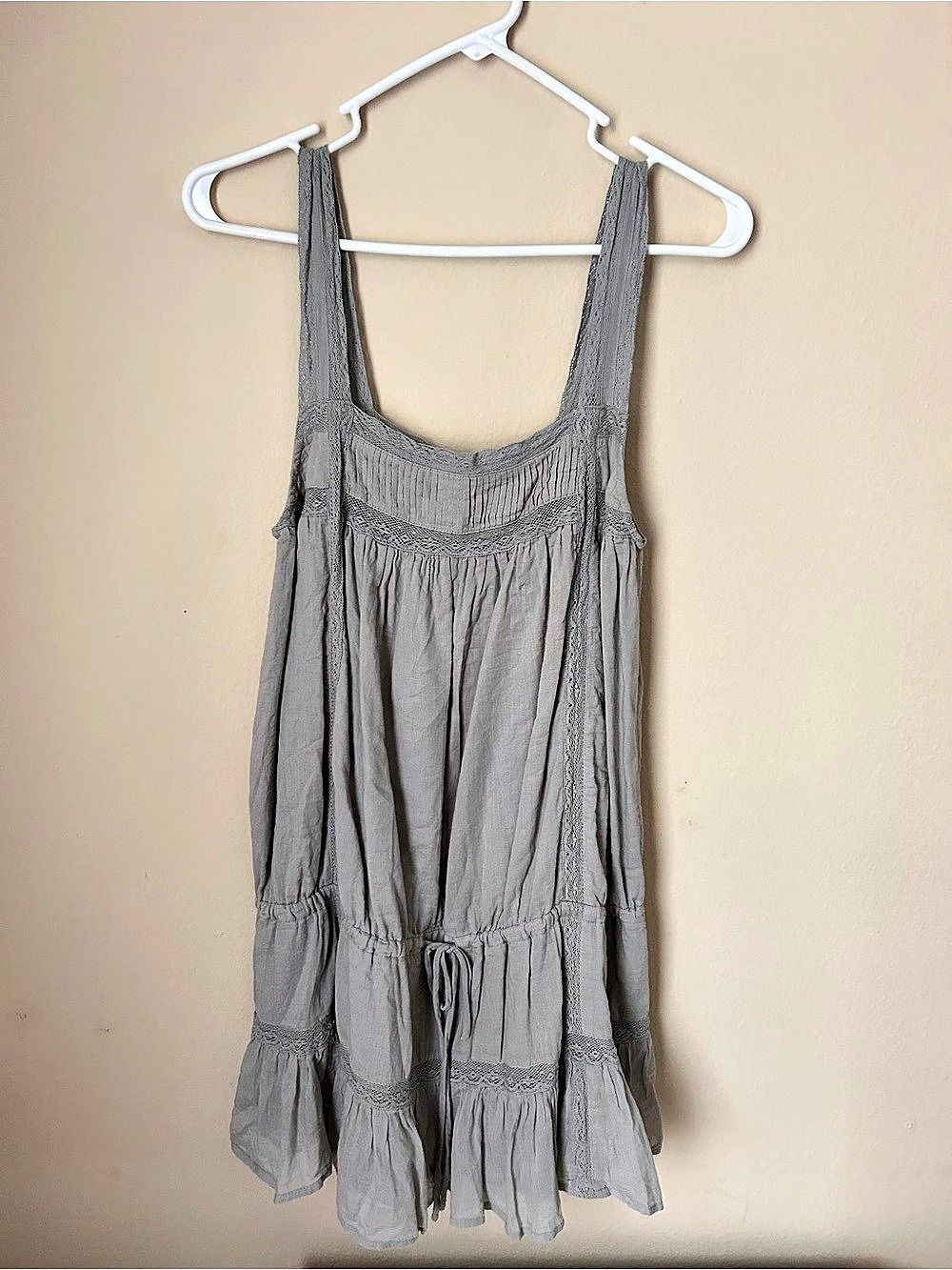 Kimchi Blue Gray Tiered Mini Dress Size Small